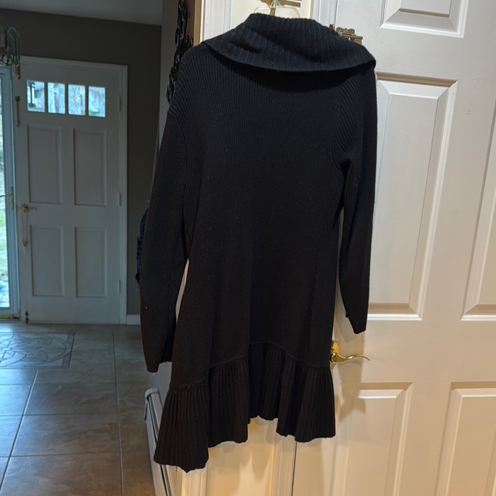 Black Ruffled Cardigan - Picture 5 of 5